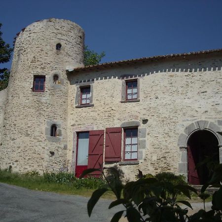 Breuil-Barret La Tour Des Laudes Bed & Breakfast エクステリア 写真