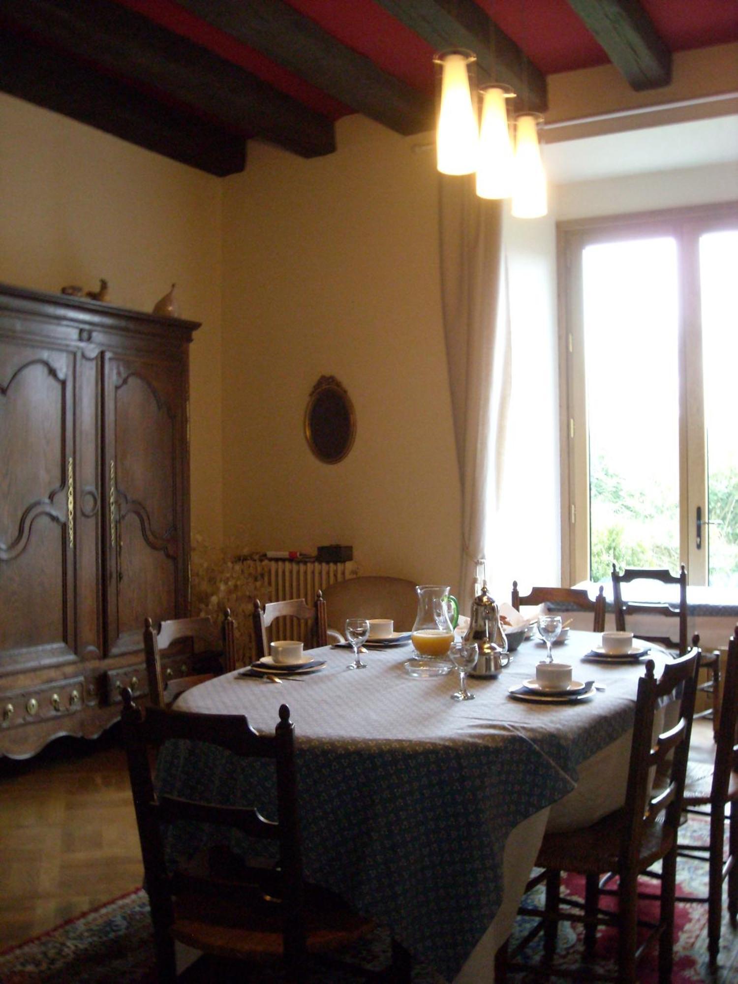 Breuil-Barret La Tour Des Laudes Bed & Breakfast エクステリア 写真
