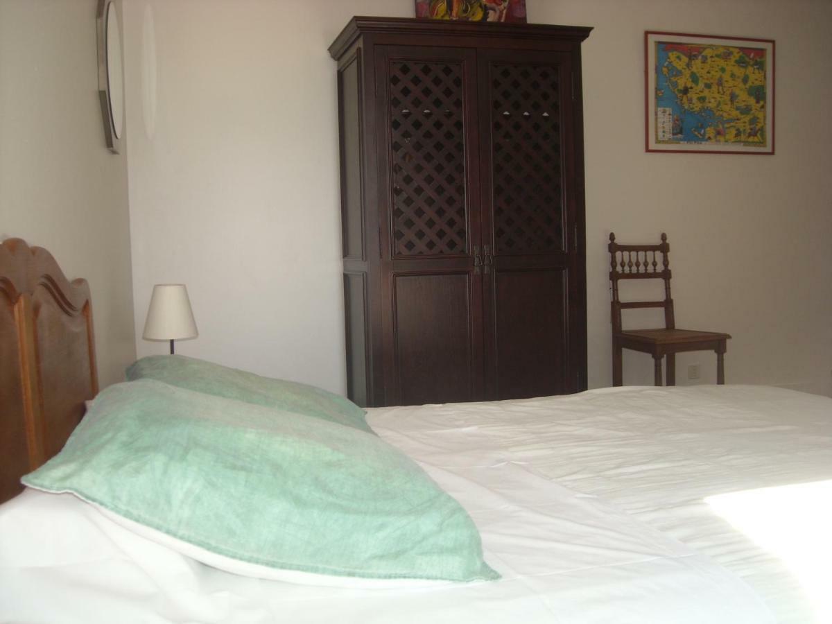 Breuil-Barret La Tour Des Laudes Bed & Breakfast エクステリア 写真